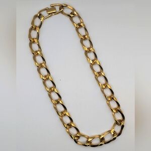 Chunky gold chain